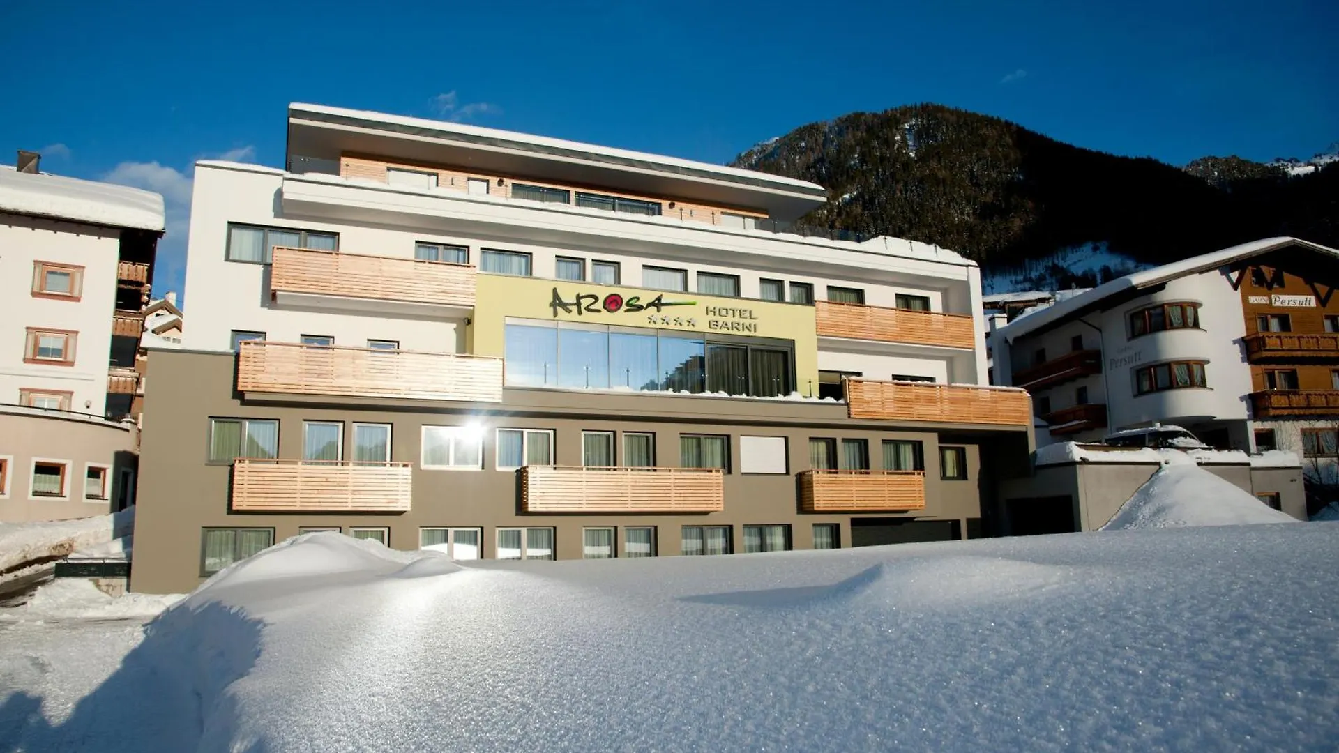 Hotel Garni Arosa contacts